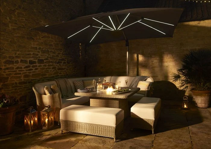 Bramblecrest Truro 3mx3m Square Side Post Parasol Grey With LED - Image 4